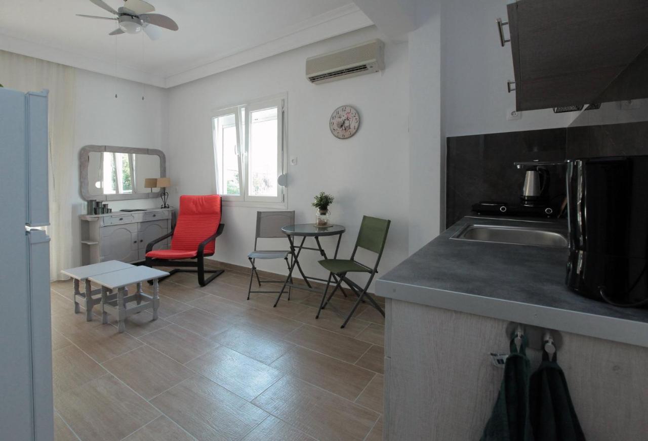 Apartment Chrisandro Nea Kallikrateia Екстер'єр фото