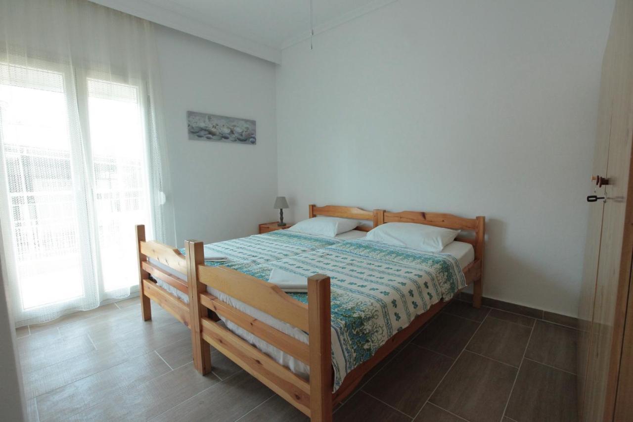 Apartment Chrisandro Nea Kallikrateia Екстер'єр фото